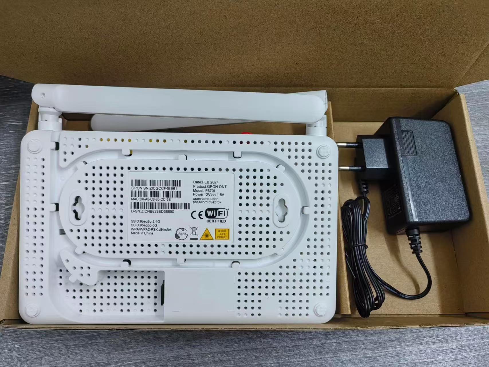 GPON/EPON F670L ONT dual-band concurrent Wi-Fi